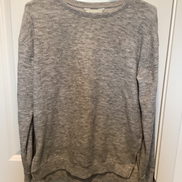 Liz Claiborne Weekend  Grey Sweater Sz. M - Picture 2 of 3